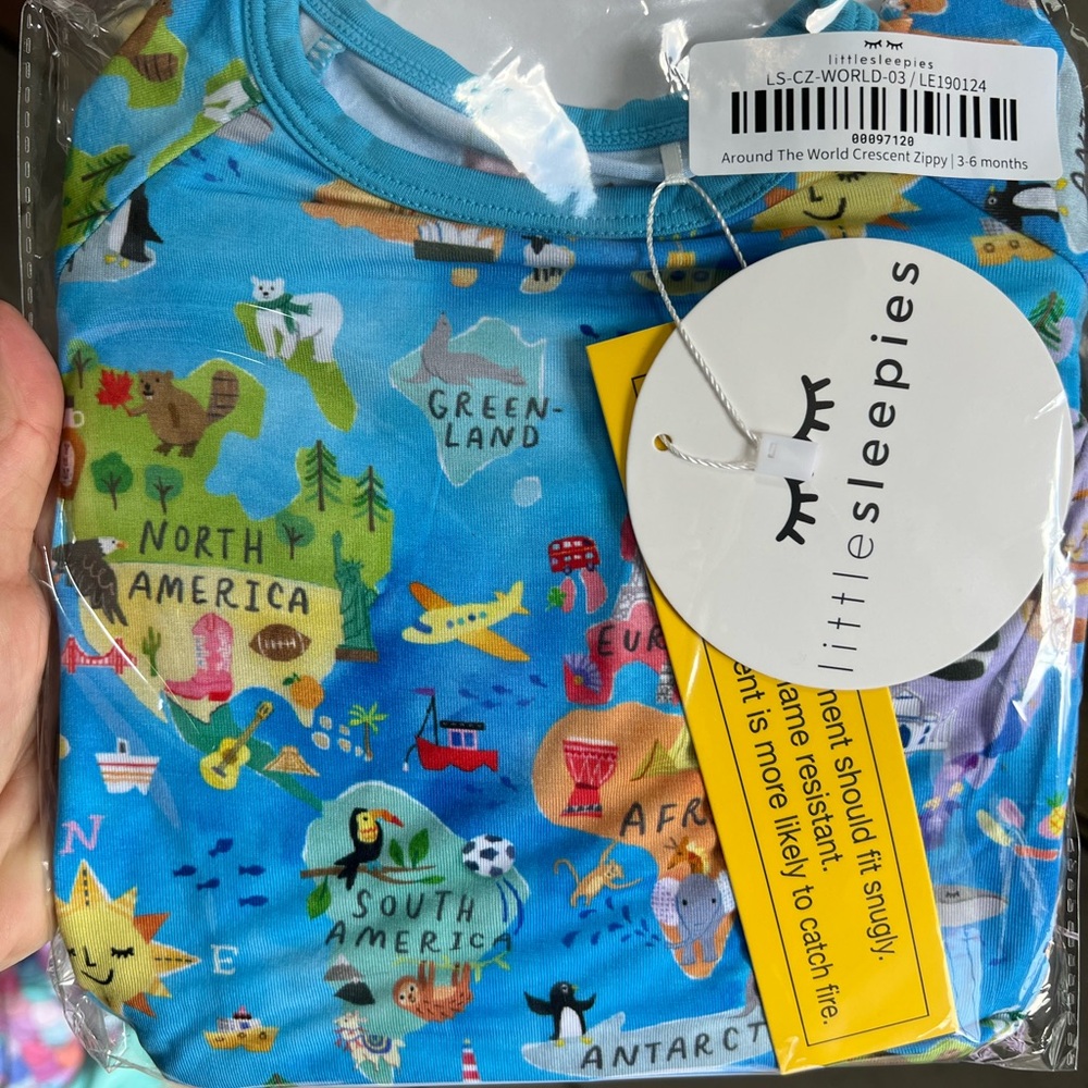 Little sleepies around the world crescent bamboo zippy 3/6 months. Sold out